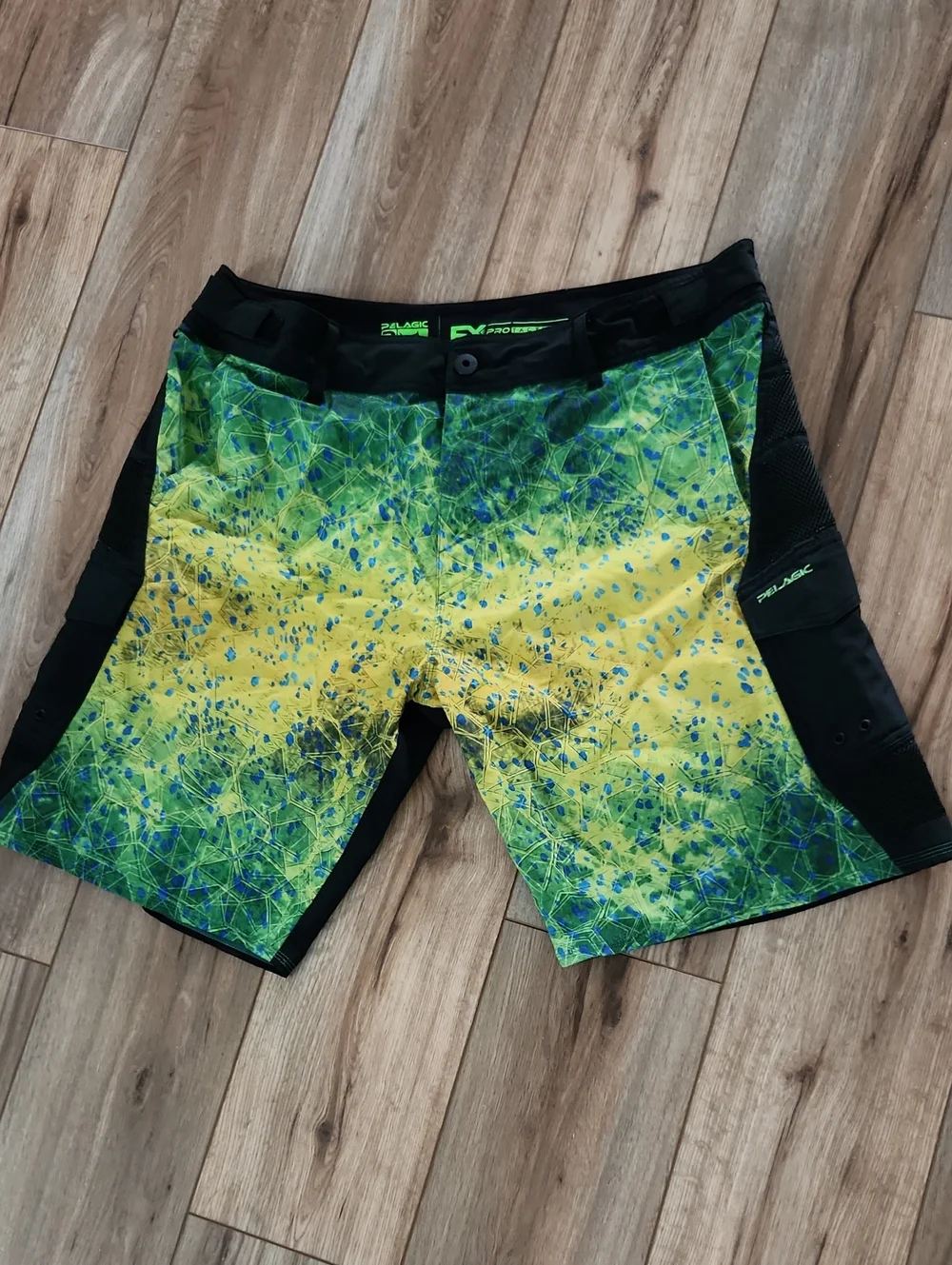 Pelagic FX Pro Tactical Fishing Shorts Mens Size 40 Adjustable Waist Six Pockets